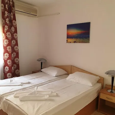 Dolce Complex Aparthotel 3*