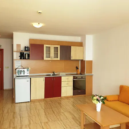 Dolce Complex アパートホテル 3*